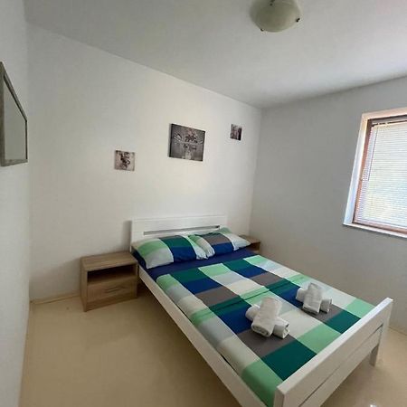 Appartement First Choice à Nerezine Extérieur photo