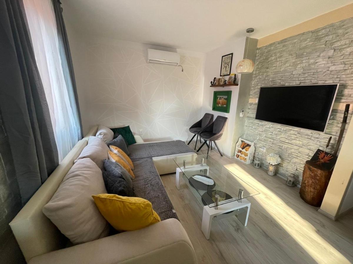 Appartement First Choice à Nerezine Extérieur photo